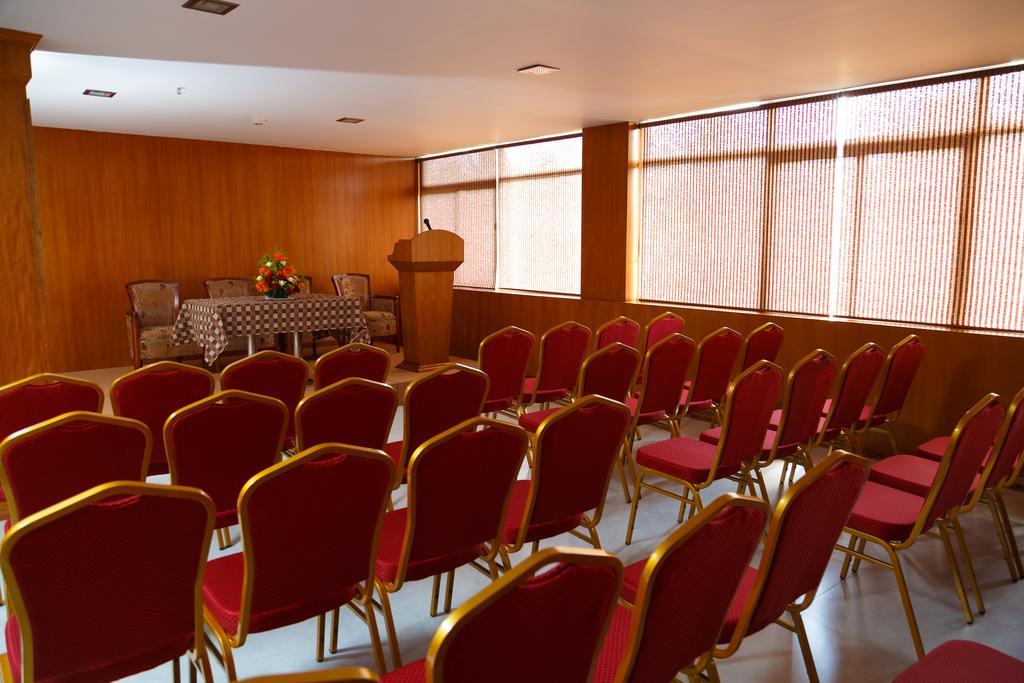 Hotel Gopalapuram International Pollachi Ngoại thất bức ảnh