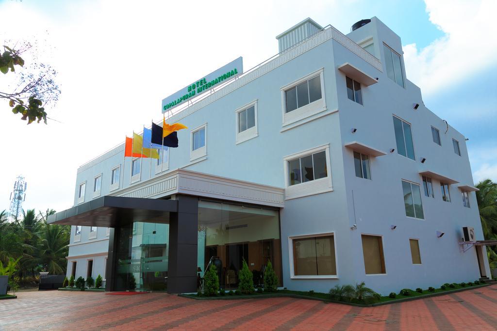 Hotel Gopalapuram International Pollachi Ngoại thất bức ảnh