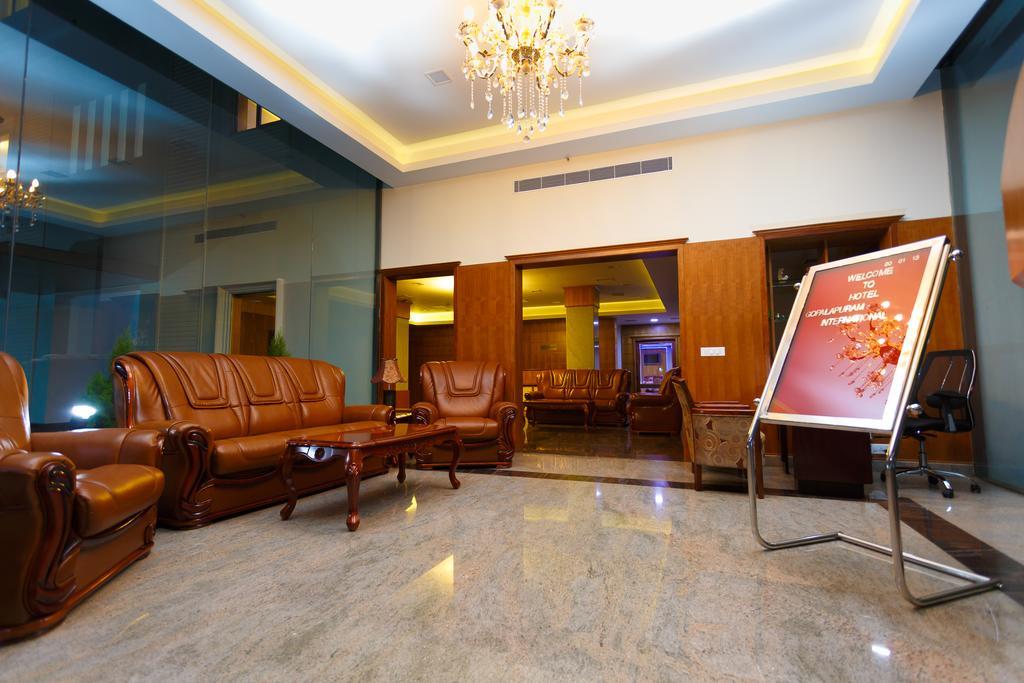 Hotel Gopalapuram International Pollachi Ngoại thất bức ảnh